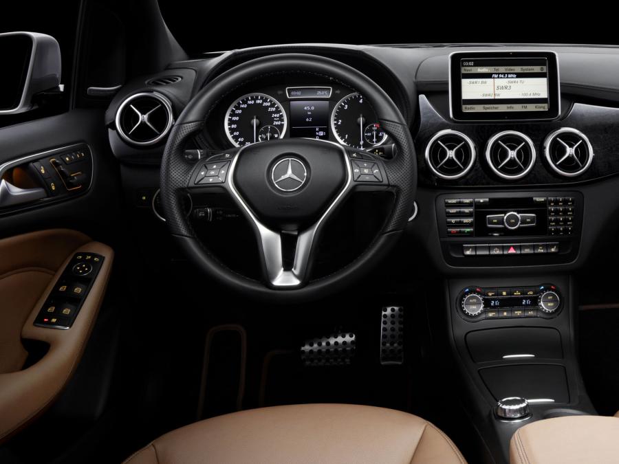  Mercedes-Benz B200 CDI BlueEFFICIENCY 2011 года  (фото 26 из 30)